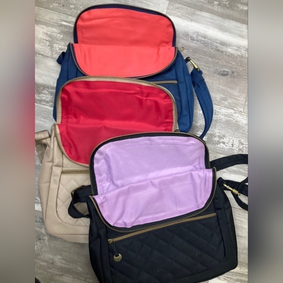 NWOT. Travelon Crossbody Bag with Wallet Set - Picture 2 of 2